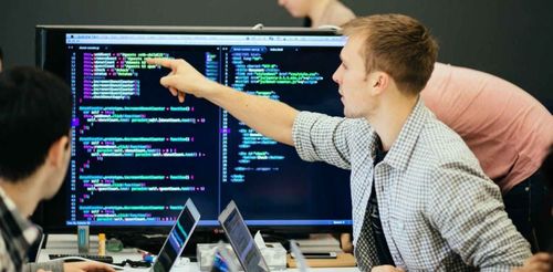 高校計算機學(xué)科排行榜揭曉 北大無緣前三，東南大學(xué)軟件開發(fā)僅次于清華